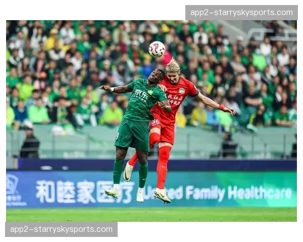 山东泰山客场一球小胜河南队 终结两连败颓势积分艰难爬升 山东泰山客场一球小胜河南队 终结两连败颓势积分艰难爬升