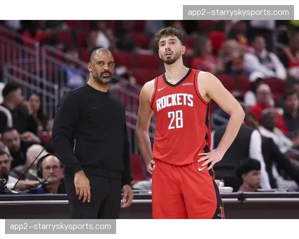 乌度卡重塑火箭进攻轴心 申京转型高位策应手激活团队篮球